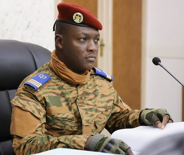Le Burkina Faso rompt ses relations diplomatiques avec la France