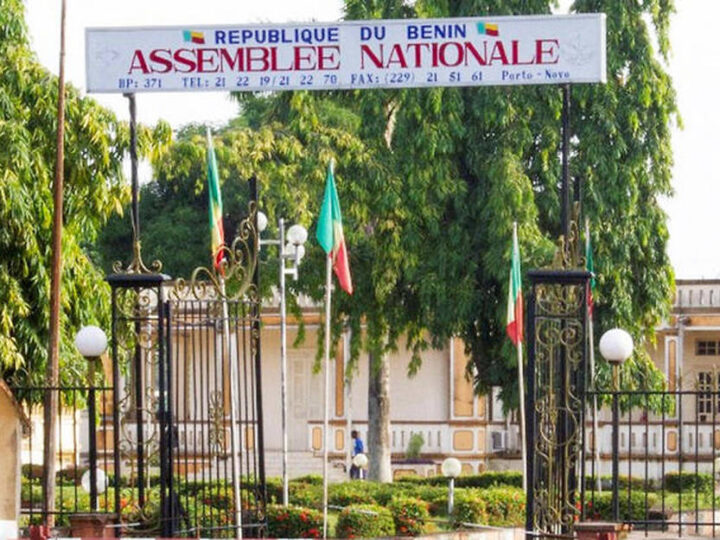 Révision constitutionnelle au Bénin : un nouveau projet qui relance le débat politique