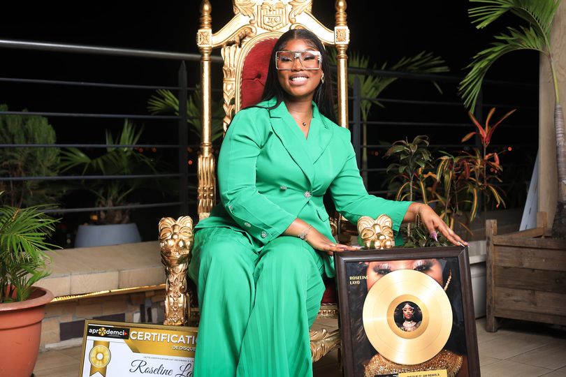 Côte d’Ivoire : Premier Disque d’Or à la Chanteuse Roseline Layo