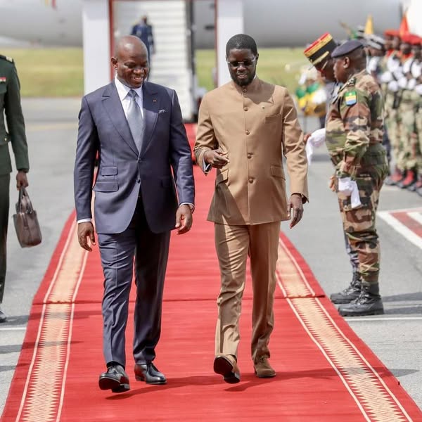 Sénégal–Gabon : Diomaye Faye salue l’investiture de Brice Clotaire Oligui Nguema