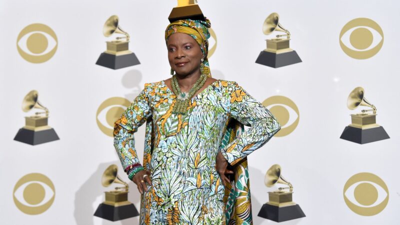 Angélique Kidjo, première chanteuse africaine à recevoir une étoile sur le Walk of Fame d’Hollywood