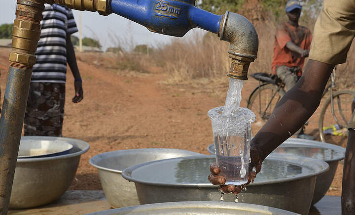 Accès à l’eau potable : le gouvernement lance la réalisation de 4 systèmes multi-villages