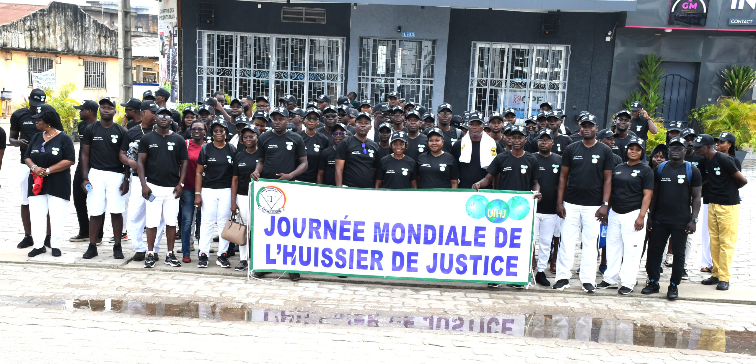 Journée mondiale des huissiers de justice : Une caravane annonce les couleurs dans la ville de Cotonou