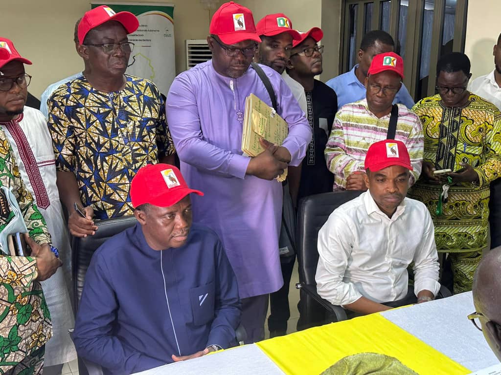 Candidature Les Démocrates : Le duo Agbodjo et Lodjou dépose son dossier à la Cena