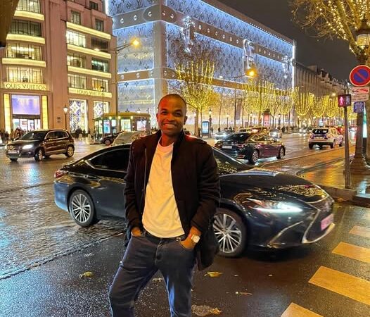 Qui est Renaud Agbodjo (43 ans), candidat désigné du parti Les démocrates pour la présidentielle de 2026.