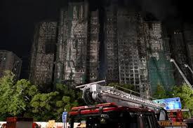 Hong Kong : le bilan de l’incendie grimpe à 128 morts