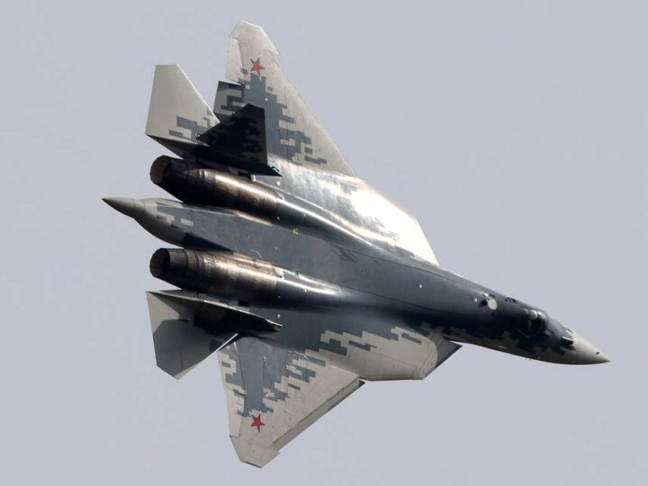 Salon aéronautique de Dubaï : Le chasseur russe Su-57 présenté pour la première fois au Moyen-Orient