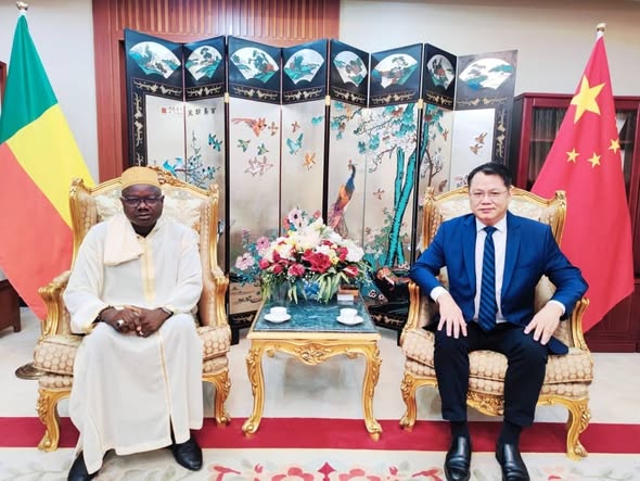 Bénin : vers un partenariat entre l’Ambassade de la Chine près le Bénin et la CBDH.