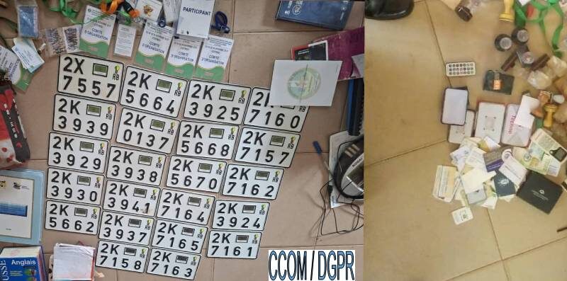 Zone frontalière d’Aglogbè : Saisine de 22 plaques d’immatriculation et 30 cartes grises.