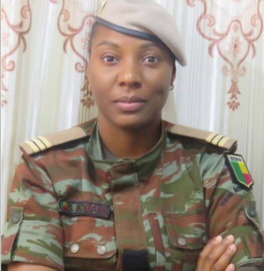 Silifatou Bouari prend la tête du Lycée militaire des jeunes filles, une première historique