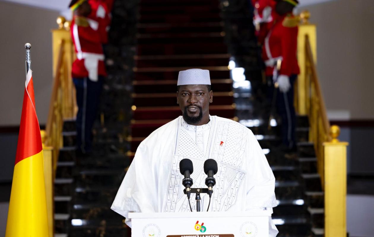 Guinée : Mamadi Doumbouya élu président avec 86,72 % des voix au premier tour