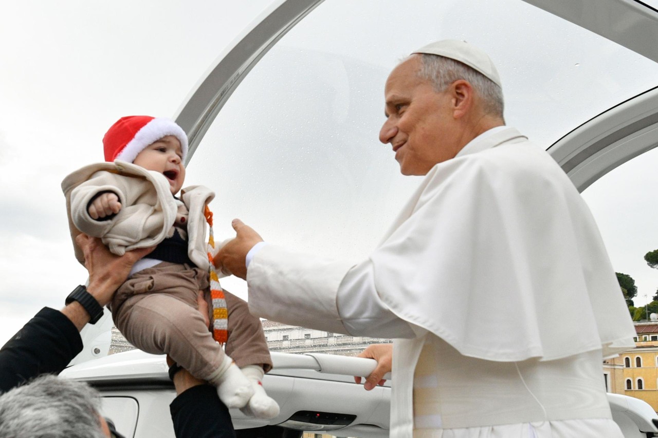 Pape Léon XIV : « Le diable éduque les enfants des parents qui dorment. »
