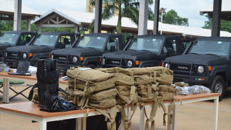 Caserne militaire de Dessa : Important lot de matériels et d’équipements militaires aux Fab