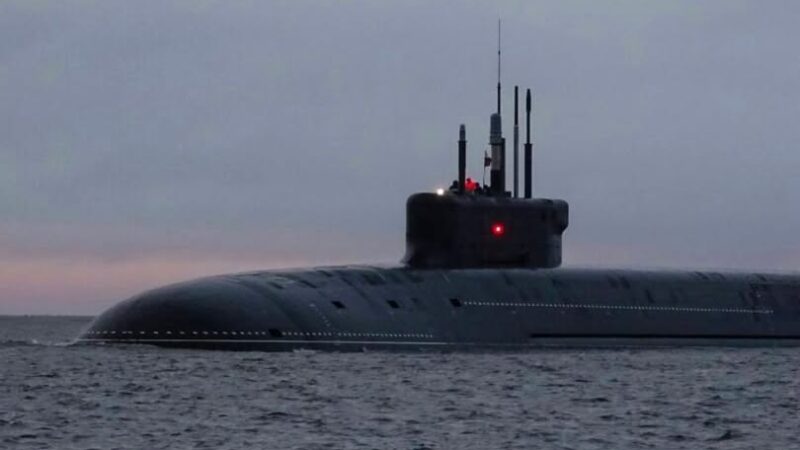 Course aux profondeurs : les États-Unis inquiets face au projet russe de sous-marin nucléaire de 5ᵉ génération