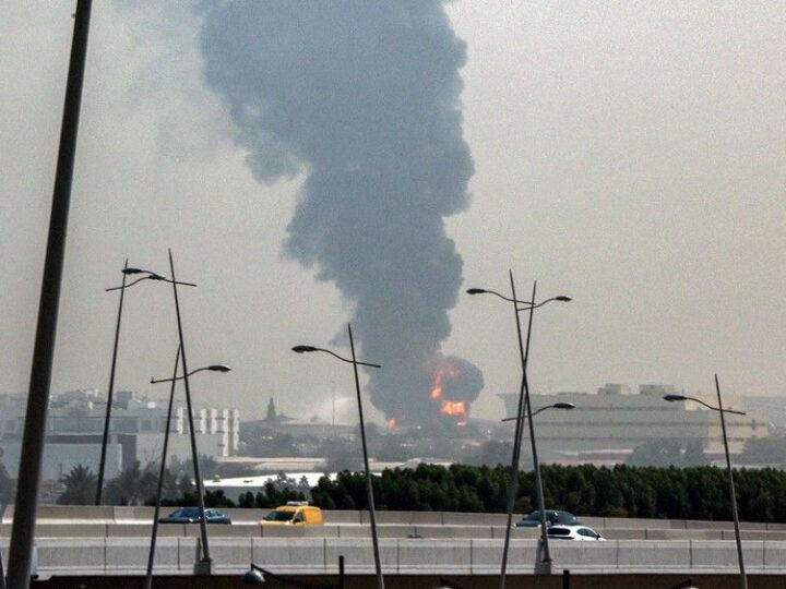 Conflit au Moyen-Orient : Des drones frappent le port pétrolier de Fujairah et l’aéroport de Dubaï