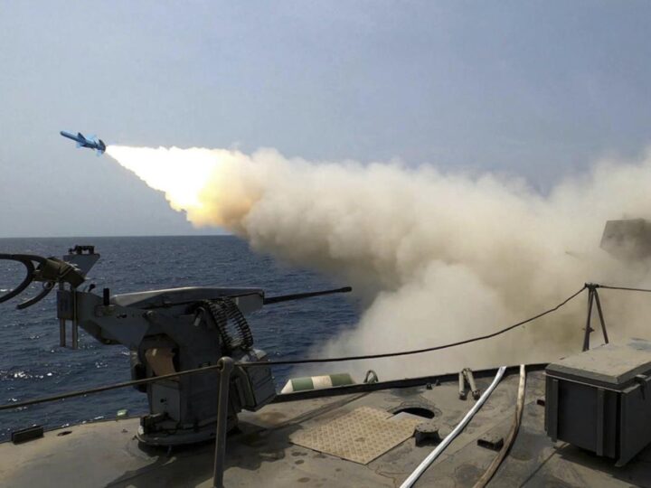 L&rsquo;Iran épuise les stocks de missiles des États-Unis et de leurs alliés grâce à des drones bon marché