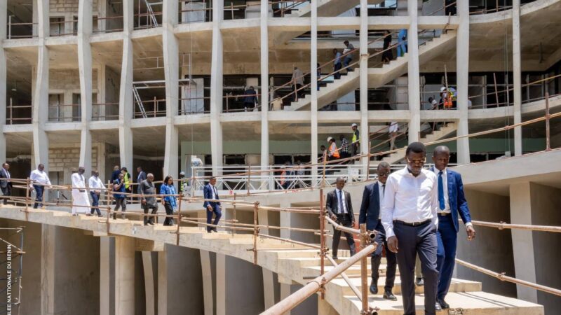 Nouveau siège du Parlement : Djogbénou et son bureau constatent l’avancement des travaux