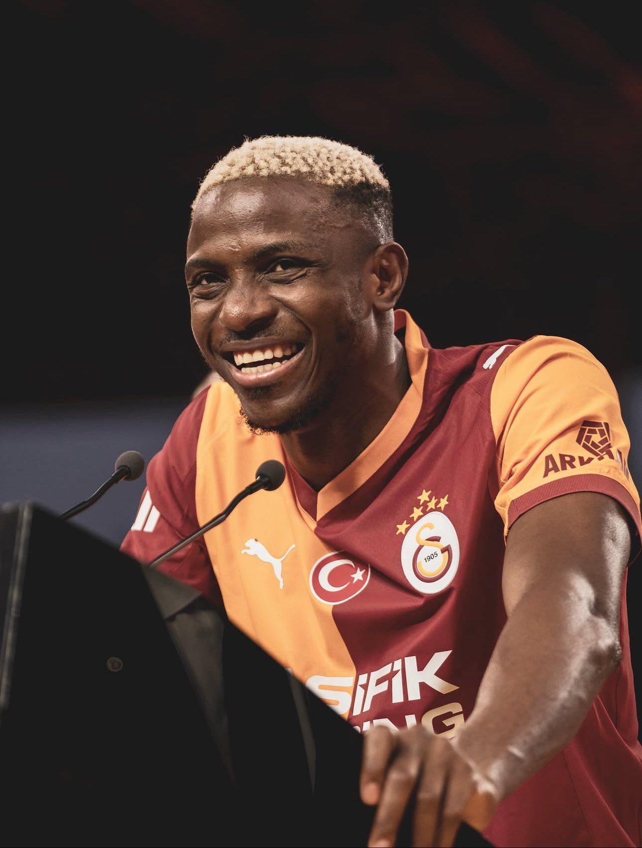 Témoignage et mise au point : Victor Osimhen dénonce l’ingratitude et appelle à plus de reconnaissance