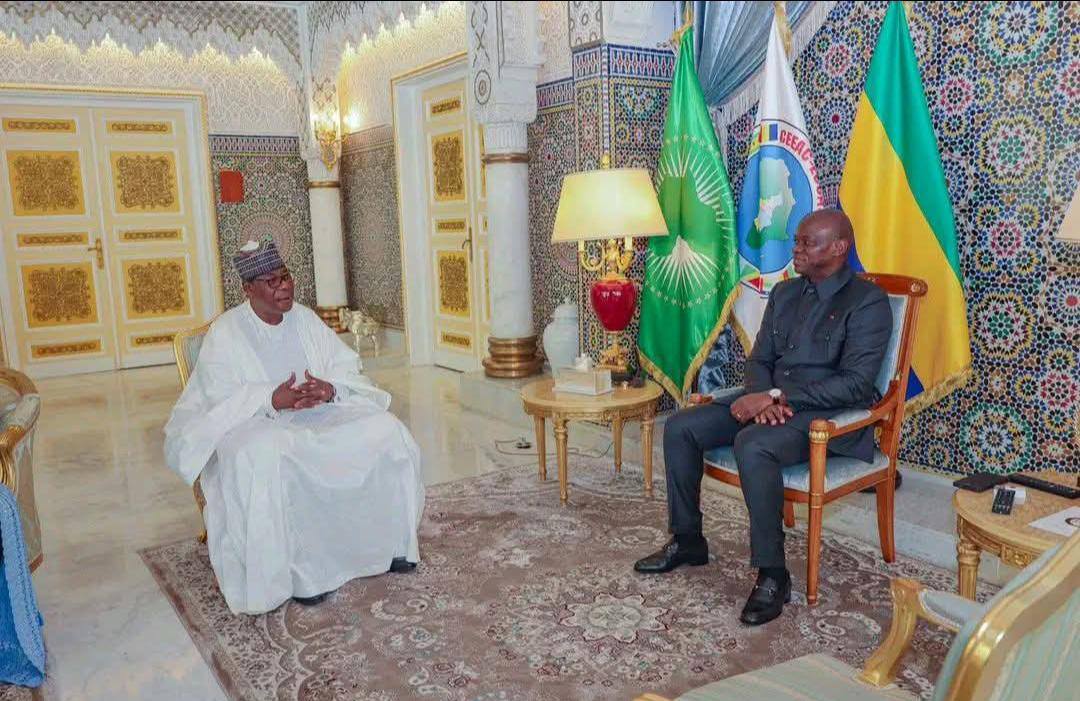 Gabon : Boni Yayi et Brice Clotaire Oligui Nguema autour d’une Cité de la démocratie