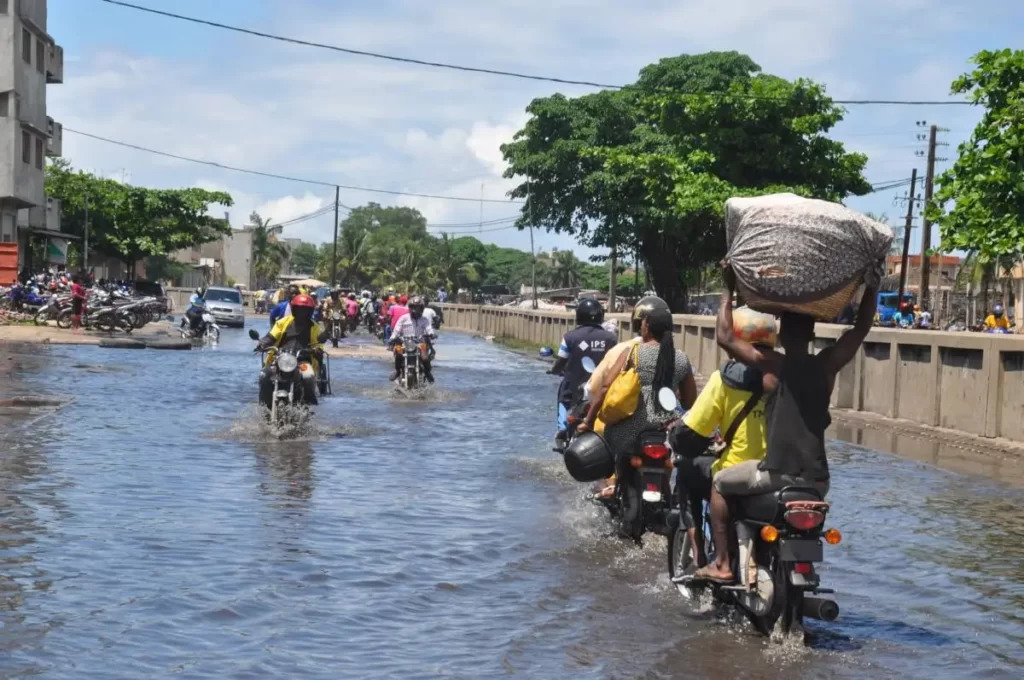 Pluies à Cotonou : la mairie en alerte face aux inondations