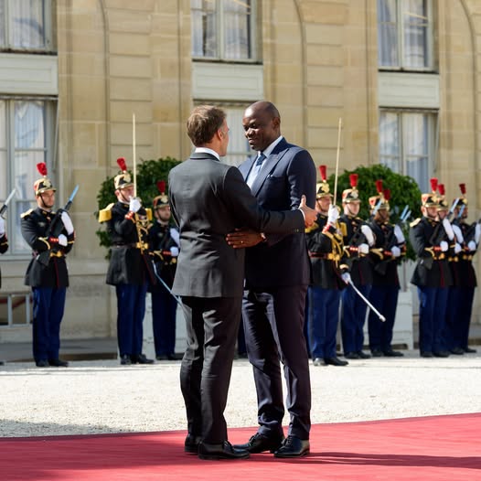 France-Gabon : Emmanuel Macron reçoit Brice Clotaire Oligui Nguema
