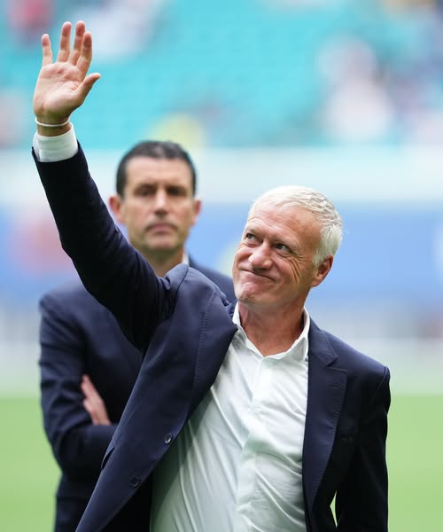 La Fédération française de football rend un hommage à Didier Deschamps