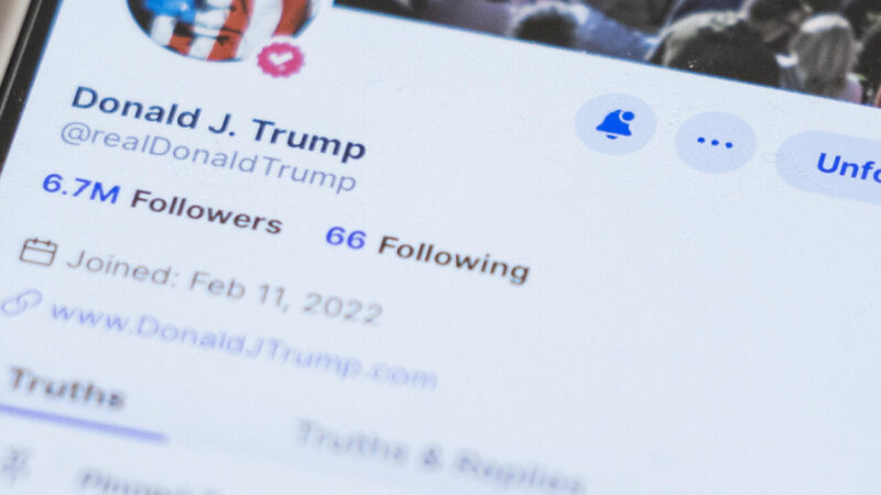 Donald Trump lance un abonnement payant à son réseau social Truth Social, nouvelle controverse aux États-Unis.