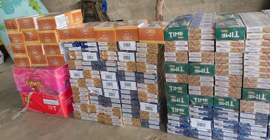 Trafic illicite : les Douanes béninoises saisissent près de 20 000 paquets de cigarettes et 496 kg de médicaments