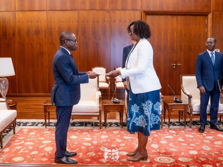 Bénin-Canada : Evelyne Dabiré reçue par Romuald Wadagni