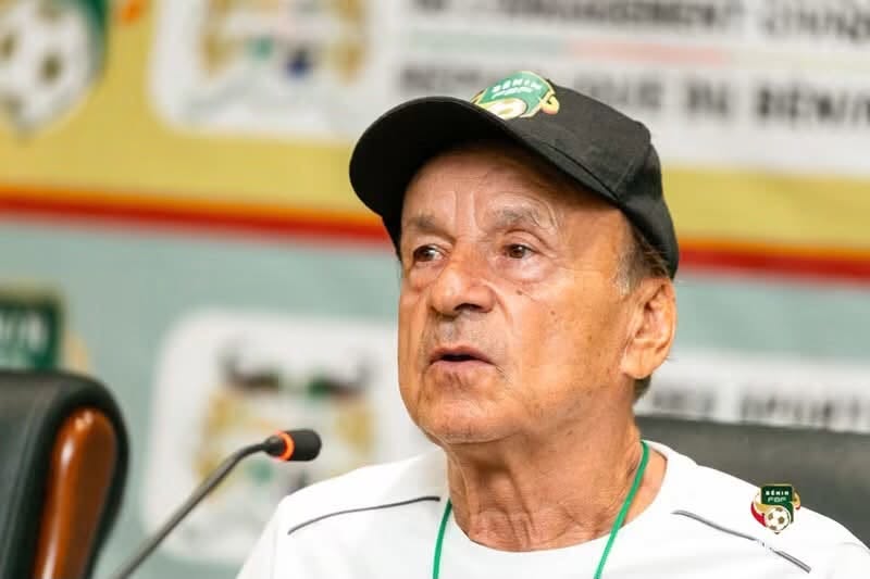 CAN 2027 : Gernot Rohr savoure la victoire des Guépards et tacle l’arbitrage