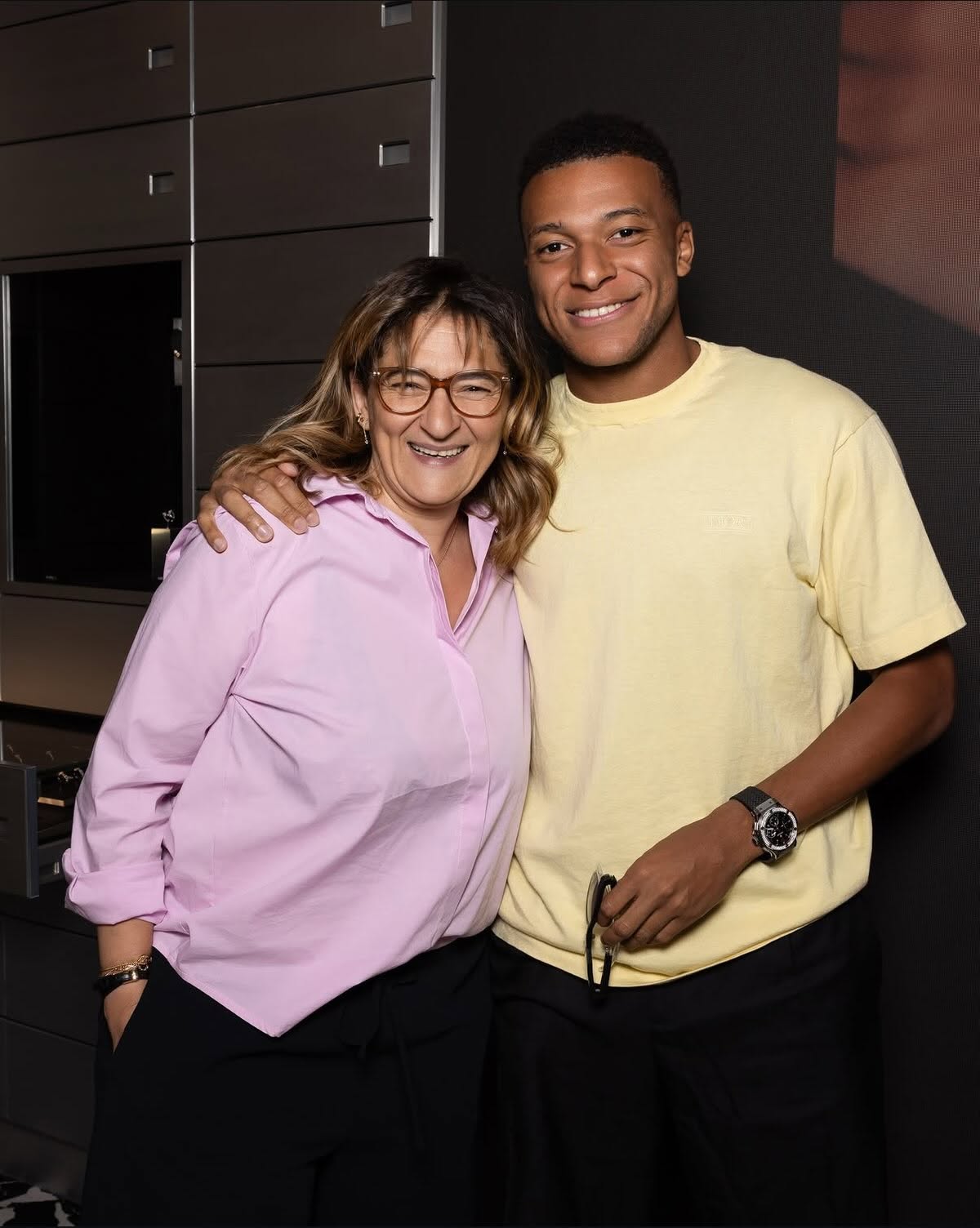 Kylian Mbappé rend hommage à sa mère : « Tu es notre plus grande force »