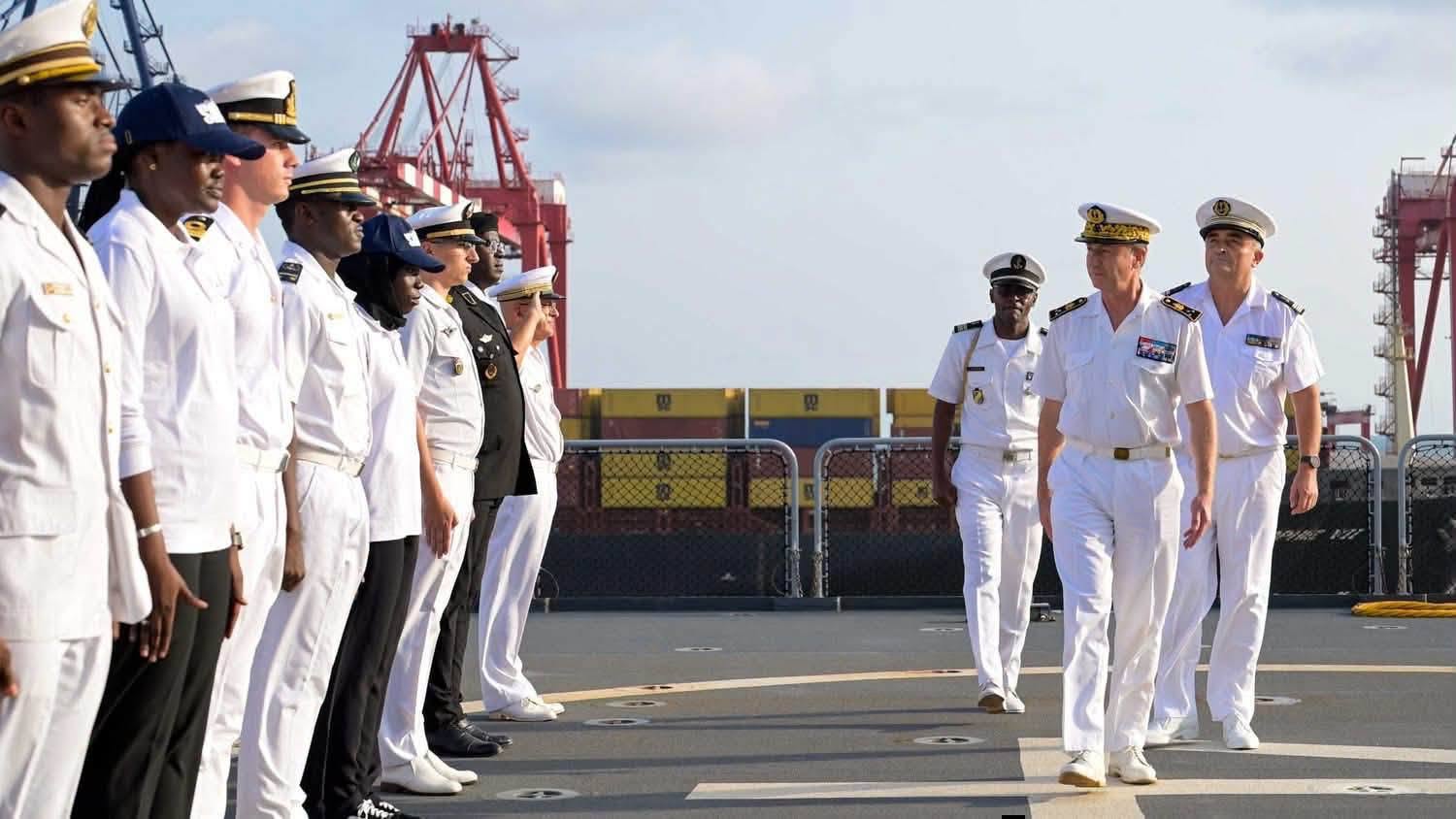 France-Bénin/ Sécurité maritime : 35 stagiaires formés à bord du Mistral