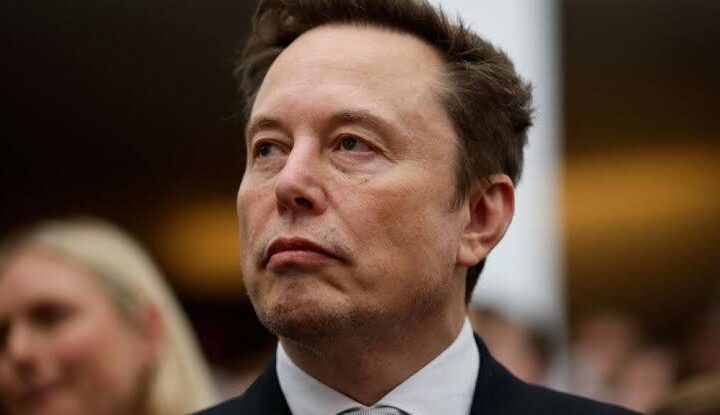 Guerre en Ukraine: Elon Musk réclame le départ de Zelensky