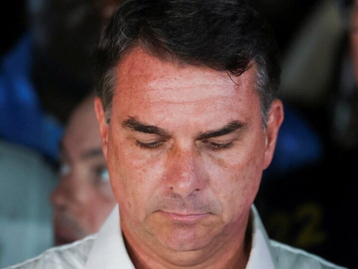 Brésil : Flávio Bolsonaro prend la route des États-Unis après sa défaite