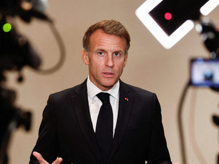 Tournée ouest-africaine: Macron reporte son déplacement au Nigeria et au Sénégal