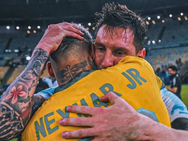 Messi : Neymar rend hommage à une légende du football