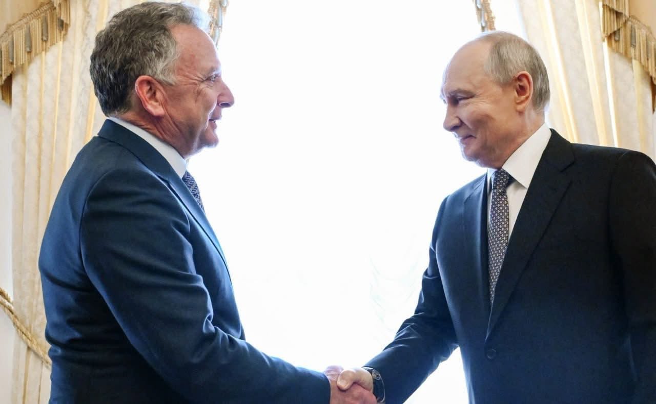 Relance des discussions sur l’Ukraine: Vladimir Poutine reçoit Steve Witkoff à Saint-Pétersbourg