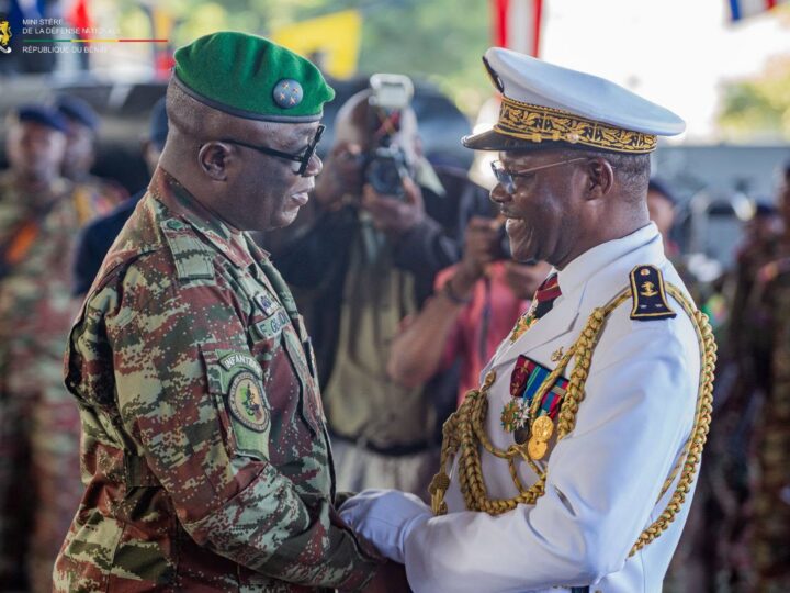 Forces navales béninoises : Le contre-amiral Fernand Maxime Ahoyo fait ses adieux aux armes