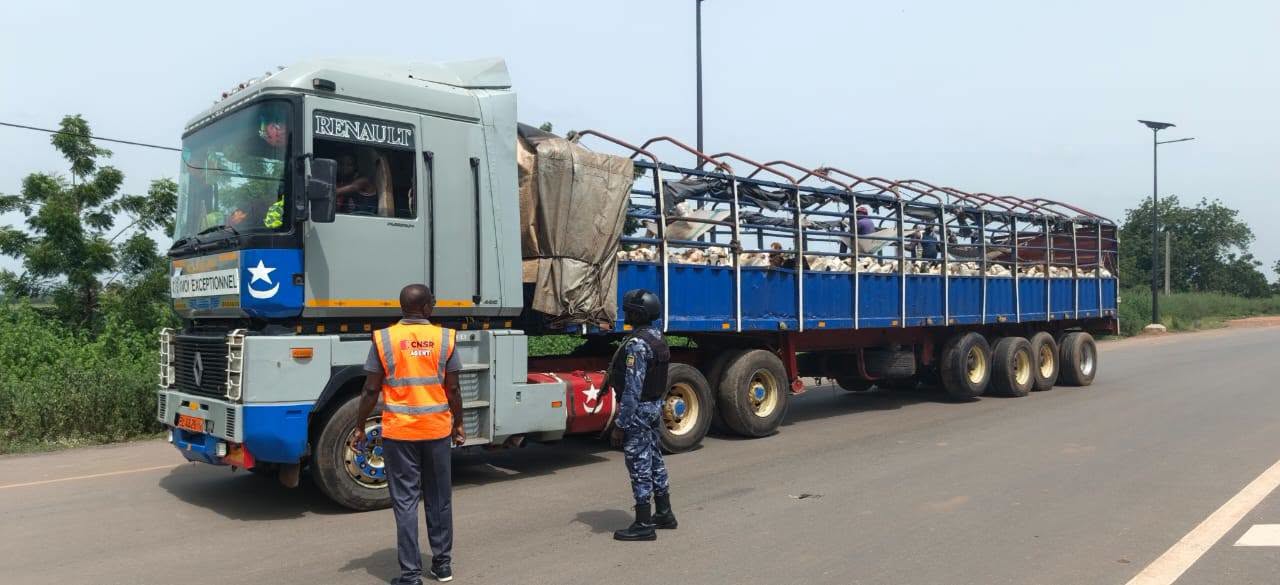Kandi-Malanville : le Cnsr et la Police testent les conducteurs de poids lourds