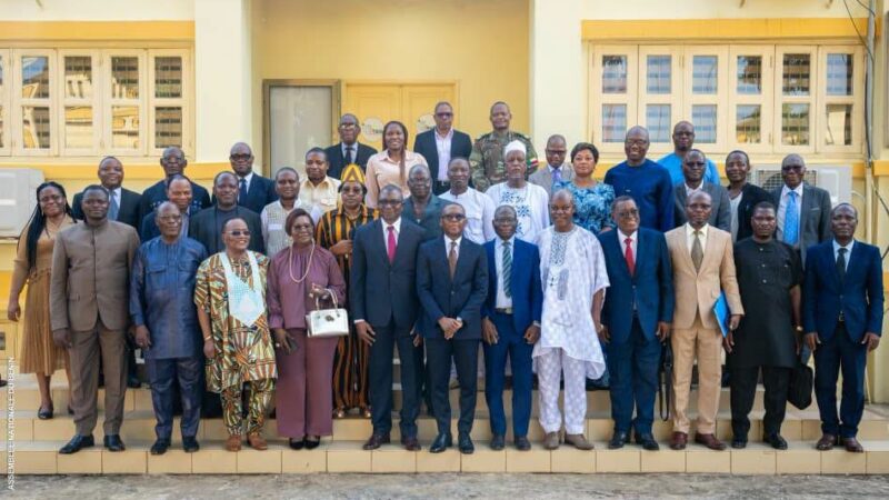 Assemblée nationale du Bénin : 24 nouveaux conseillers techniques et chargés de mission installés
